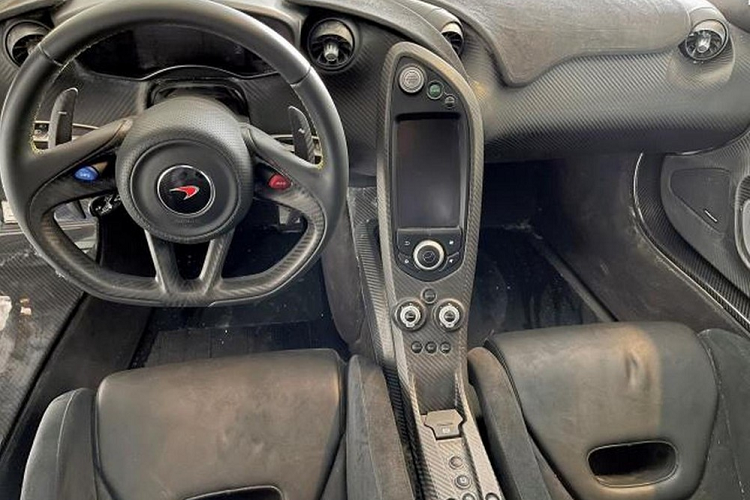 Một số người chia sẻ trên diễn đàn như; "Tôi sẽ giả vờ như chưa từng thấy chiếc xe này khi ai đó cho xem hóa đơn sửa McLaren P1 ngập trong nước mặn. Chúng tôi đã thấy những gì xảy ra với chiếc xe này. Chúng tôi sẽ không mua chiếc xe này với giá quá 10.000 USD"...