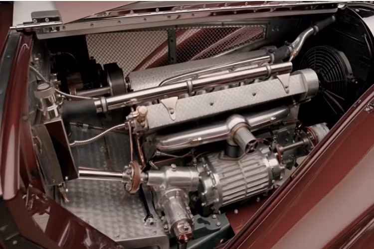 Nhìn chung, chiếc xe này là một bằng chứng khác cho thấy nhà sản xuất Pháp Bugatti nỗ lực luôn đi trước thời đại về thiết kế xe ôtô. Cho dù chiếc Chiếc Type 51 Dubos Coupe hơn 90 tuổi nhưng các đường nét trơn mượt và thân vỏ cực có lợi khí động học của nó khiến nó giống như một chiếc xe mới được sản xuất gần đây.