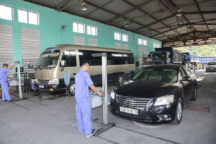 Tu 1/2/2023, chu xe duoc tiep can du lieu dang kiem phuong tien truc tuyen