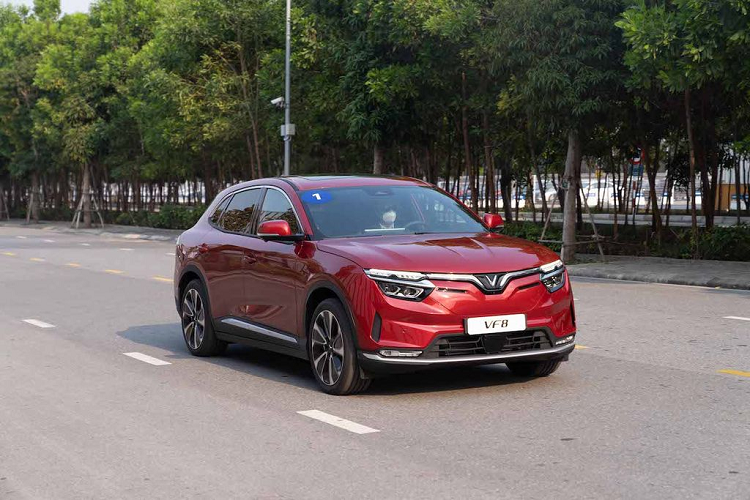 VinFast ban giao gan 600 xe VF e34 va VF8 trong thang 11/2022