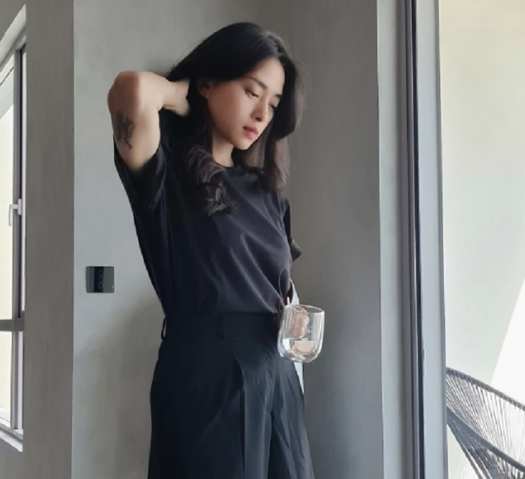 5 bi kip dien do giup Ngo Thanh Van “xoa nhoa” tuoi tac voi tinh tre-Hinh-5