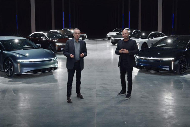 Lucid Air Pure và Touring 2023 hiện đã có sẵn để đặt trước và những chiếc xe đầu tiên sẽ được bàn giao vào cuối năm nay. Mức giá công bố của xe vẫn chưa bao gồm các khoản phụ phí khác.