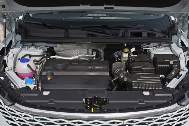 Động cơ này đi với hộp số tự động biến thiên vô cấp CVT.Thứ hai là động cơ xăng 4 xi-lanh, tăng áp, dung tích 1.6L, tạo ra công suất tối đa 197 mã lực và mô-men xoắn cực đại 290 Nm. Động cơ này đồng hành cùng hộp số tự động ly hợp kép 7 cấp.