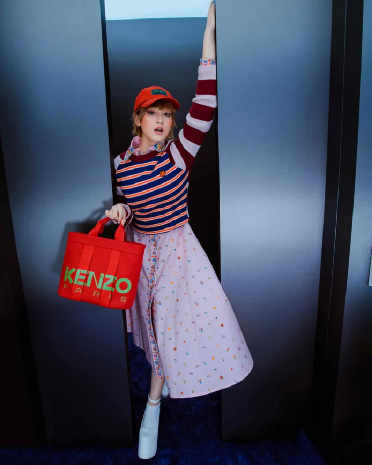 Bat ngo hinh anh cua 'Co Hong Mat Biec' Thao Tam sau 3 nam!