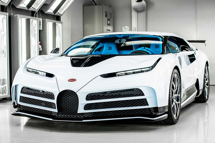 Gần đây, Bugatti vừa thông báo về việc bàn giao “siêu phẩm” Centodieci thứ 10 và cũng là chiếc xe cuối cùng được sản xuất. Bugatti Centodieci đặc biệt này là một mẫu xe đặc biệt được ra đời để kỷ niệm 110 năm ngày thành lập thương hiệu siêu xe Pháp. 