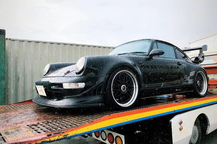 Tuy nhiên, chiếc Porsche 930 Turbo đời 1987 độ RUF còn được nâng cấp động cơ nên được cho có công suất lên đến tận 500 mã lực. Dòng xe thể thao Porsche 930 Turbo nhập khẩu từ Mỹ mất thời gian 4,6 giây để tăng tốc từ vị trí xuất phát lên 100 km/h. Tốc độ tối đa ghi nhận được của mẫu xe này là 250 km/h.