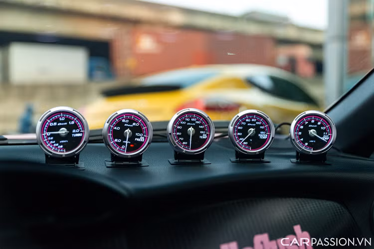 Phần ghế ngồi cũng đã thay thế với loại ghế ngồi của hãng Braum, ghế lái có dây đai an toàn 4 hướng giúp người ngồi có cảm giác trải nghiệm an toàn nhất.