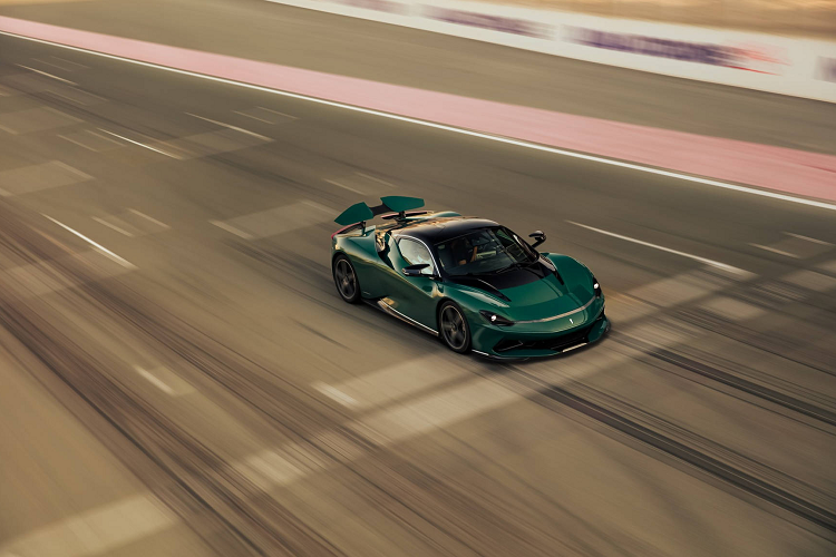 Trong đó, các kỷ lục về thời gian tăng tốc là nhanh nhất thế giới xét trong phạm vi các mẫu xe được sản xuất hàng loạt ra thị trường, không tính xe thử nghiệm có số lượng giới hạn.