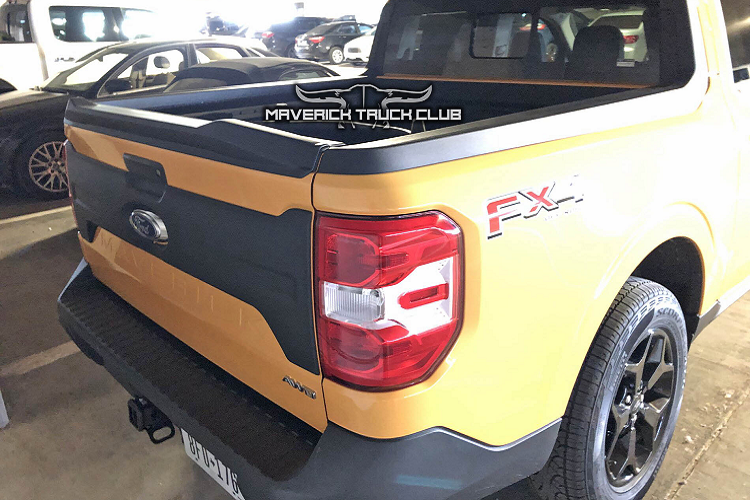 Ford Maverick được ra mắt hồi giữa năm 2021. Mẫu bán tải khung liền khối là đối thủ của Hyundai Santa Cruz.