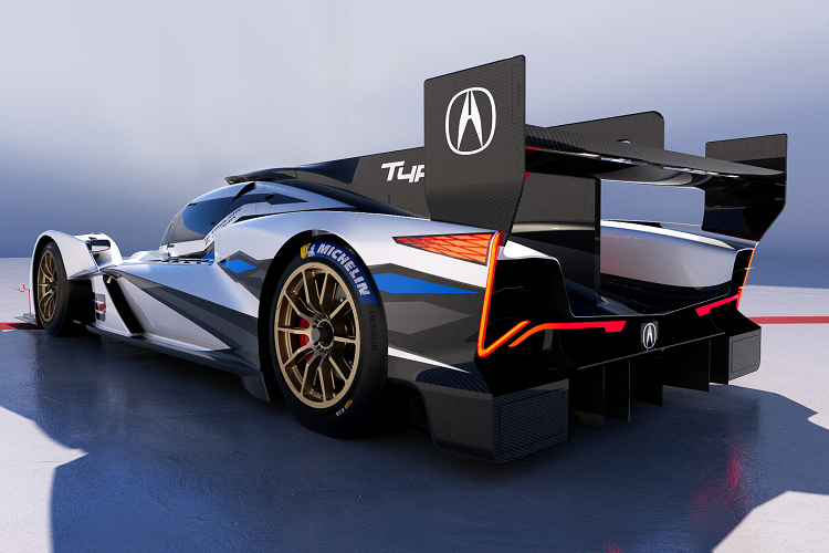 Xe đua Acura ARX-06 LMDh sẽ sử dụng hệ thống AR24e, được phát triển bởi Honda Performance Developed (HPD) và đây cũng chính là lần đầu tiên mang điện khí hóa đến chương trình phát triển xe đua của Acura. Dựa trên động cơ V6 2.4 lít, tăng áp kép, phun xăng trực tiếp, góc đặt 90 độ, khối động cơ này sẽ có khả năng quay vòng tua máy lên đến 10.000 vòng/phút.