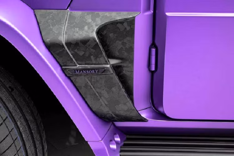 Mercedes-AMG G63 P900 Limited Edition 50th UAE là mẫu xe Mansory thứ hai ra mắt để kỷ niệm dịp này, sau Rolls-Royce Cullinan UAE Special Edition.