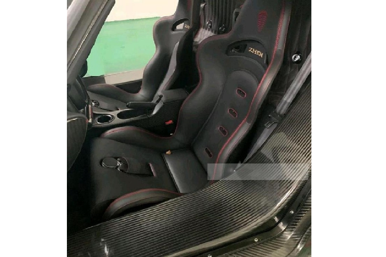 Vì thế, nhiều người mê xe tin rằng để tránh các loại thuế đắt cũng như dễ dàng sở hữu xe Koenigsegg Agera RS tại thị trường Trung Quốc, nhiều đại gia chọn cách chơi xe "thanh lý", tức nhập xe lậu về nước bị tịch thu và đợi ngày bán đấu giá để nộp hồ sơ đấu thầu.