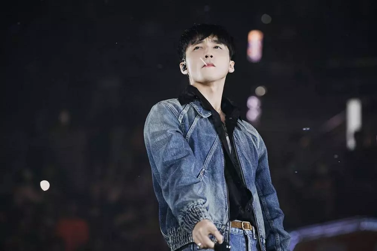 Cát-xê đầu tiên 'bèo bọt' của sao Việt: Sơn Tùng M-TP 0 đồng Cat-xe dau tien 'beo bot' cua sao Viet: Son Tung M-TP 0 dong