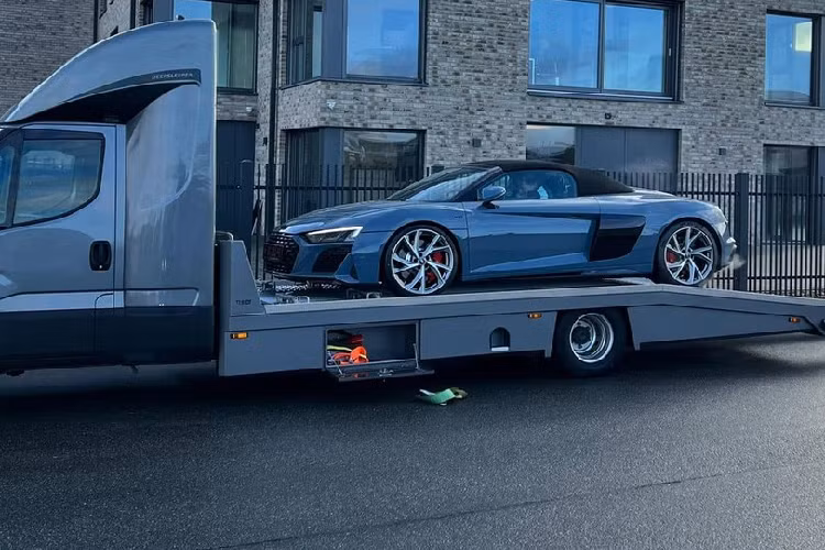 Sieu xe Audi R8 V10 Spyder moi ruc rich cap ben Viet Nam