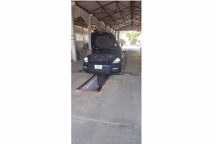 Đối với dân chơi sim hoặc biển số đẹp, số tiến lên (số sảnh), tứ quý (4 số giống nhau), ngũ quý (5 số giống nhau) mang ý nghĩa phong thủy tốt lành, thể hiện sự thăng tiến, phát triển, đi lên của con người nên được nhiều người ưa chuộng.