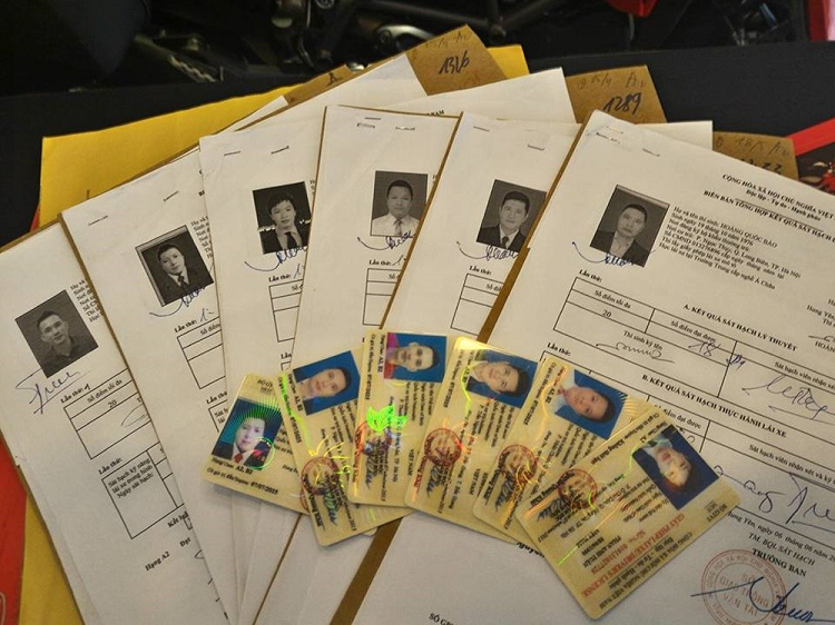 Muc phat vi pham quy dinh ve GPLX nam 2022 tang manh