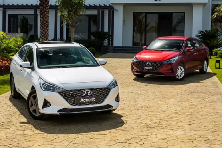 Mặc dù sự "hãm phanh" của Accent trong thời gian gần đây đã khiến cho dòng này dần tụt về phía sau danh sách các xe bán chạy nhất toàn thị trường.