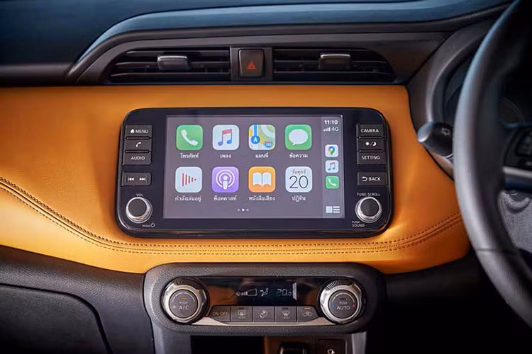 Về khả năng vận hành, phía đại lý cho hay Nissan Kicks 2022 bán ra tại Việt Nam sẽ được trang bị hệ truyền động hybrid tương tự như xe ở thị trường Thái. Cụ thể, hệ truyền động này gồm máy xăng 3 xi-lanh, dung tích 1.2L cho công suất tối đa 79 mã lực cùng mô-men xoắn cực đại 103 Nm phối hợp với mô-tơ điện có 129 mã lực và 206 Nm.