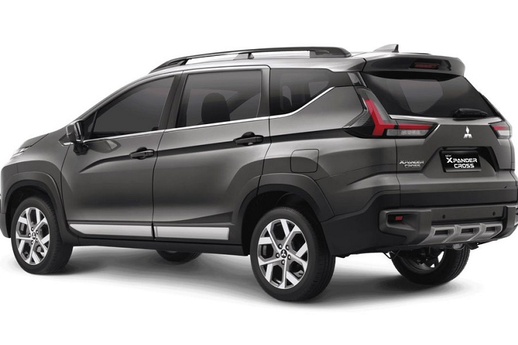 Động cơ của Mitsubishi Xpander Cross 2023 ở thị trường Indonesia vẫn là loại máy xăng 4 xi-lanh, dung tích 1.5L, tạo ra công suất tối đa 105 mã lực và mô-men xoắn cực đại 141 Nm. Động cơ này kết hợp với hộp số biến thiên vô cấp CVT mới, giả lập 8 cấp số, hoặc hộp số sàn 5 cấp.