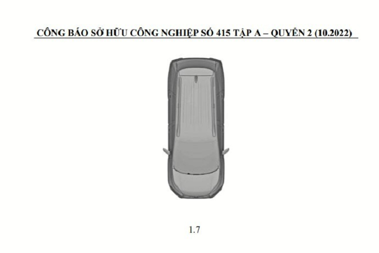 Trái với đầu xe, thiết kế bên sườn của Mitsubishi Xpander Cross 2023 không thay đổi nhiều, trừ bộ vành la-zăng hợp kim 17 inch mới với thiết kế 5 chấu kép hình chữ "Y" mới. Trong khi đó, khu vực phía sau xe được bổ sung cụm đèn hậu LED với tạo hình "búa Thor" mới thay vì chữ "L" như trước.