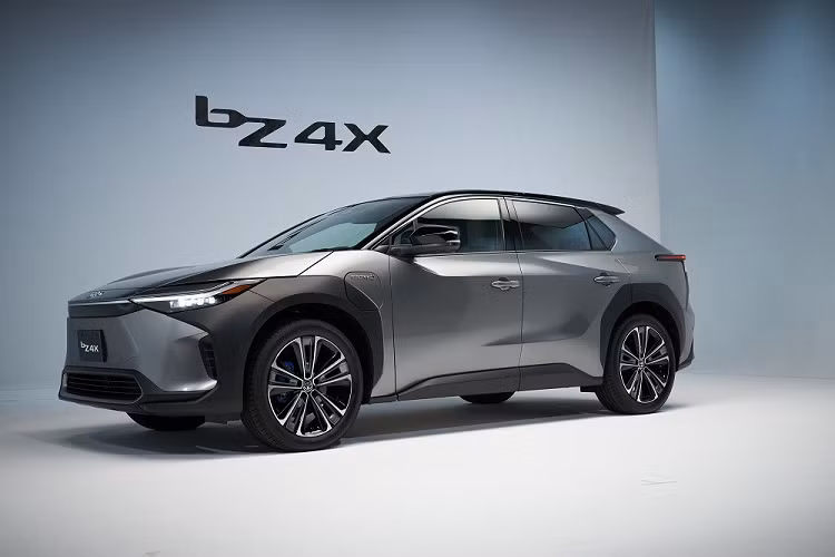 Toyota bZ4X chay dien se xuat hien tai trien lam VMS 2022?