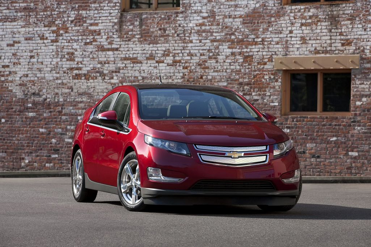Mới đây, một chủ sở hữu xe điện Chevrolet Volt vừa đăng tải lên Twitter bảng báo giá thay pin của đại lý Roger Dean Chevrolet ở Florida và thu hút rất nhiều sự chú ý từ cộng đồng mạng.