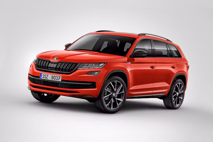 Năm 2000, Skoda được tập đoàn Volkswagen AG mua lại. Với doanh số bán hàng toàn cầu trong năm 2021 đạt 878.200 xe, tính đến nay, Skoda đã có mặt tại hơn 100 quốc gia . Các dòng xe Skoda sản xuất đa phần là sedan, hatchback, wagon và SUV phổ thông.