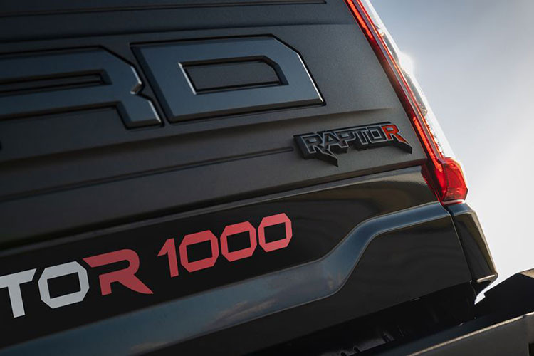 Tất nhiên chừng đó vẫn là chưa đủ đối với Hennessey, hãng độ này đã rút ra những bài học từ dự án GT500 Venom và áp dụng vào dự án siêu bán tải Hennessey VelociRaptoR 2023 mới này.