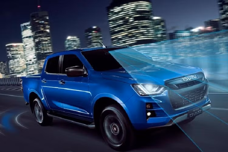 Vào hồi tháng 6 năm nay, hãng Isuzu đã chính thức giới thiệu phiên bản nâng cấp của dòng xe bán tải D-Max ế nhất Việt Nam. Trong khi đó, tại thị trường Thái Lan, Isuzu D-Max 2023 mới đã được nâng cấp.