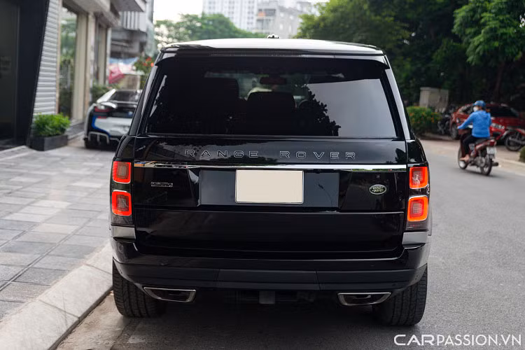 Range Rover Autobiography LWB được trang bị khối động cơ V8 dung tích 5.0 lít Supercharged. Khối động cơ này có khả năng sản sinh mức công suất cực đại lên tới 510 mã lực và mô-men xoắn đạt mức 620 Nm.