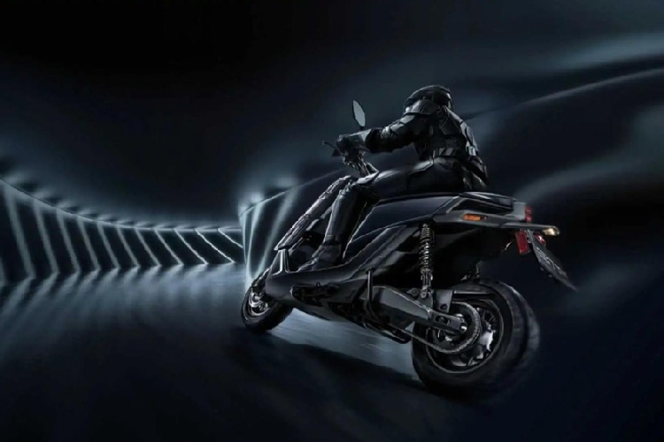 Nếu được bán ra tại Việt Nam, mức giá của Yamaha EMF sẽ đưa mẫu xe này trở thành đối thủ với xe máy điện VinFast Theon do Việt Nam sản xuất.