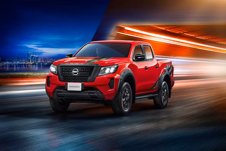 Trong khi đó, phiên bản tăng áp kép của động cơ kể trên tạo ra công suất tối đa 190 mã lực và mô-men xoắn cực đại 450 Nm. Phiên bản này đồng hành với hộp số tự động 7 cấp.