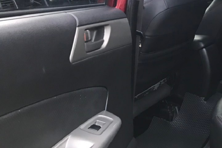 Với sức mạnh này xe tăng tốc từ 0 – 100 km/giờ trong 12,5 giây và tốc độ tối đa 187 km/giờ. Khả năng vận hành của Forester khá ấn tượng, tuy nhiên việc sử dụng hộp số tự động 4 cấp khiến chiếc SUV này “ăn xăng” hơn nhiều dòng xe cùng phân khúc.