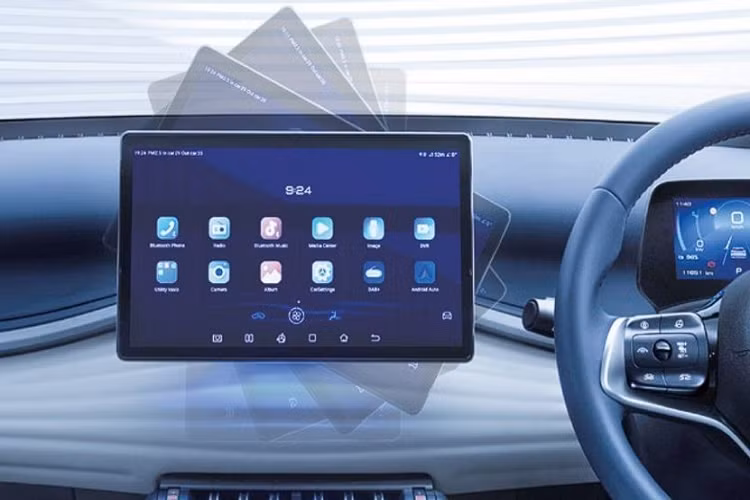 .. màn hình cảm ứng trung tâm 12,8 inch, có thể xoay ngang hoặc dọc, hỗ trợ kết nối Apple CarPlay/Android Auto, ra lệnh bằng giọng nói sử dụng tiếng Anh và hệ thống âm thanh Dirac HD 8 loa.