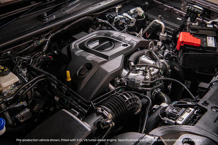 Bên cạnh ứng dụng FordPass để người dùng có thể mở/khóa, kiểm tra tình trạng xe từ xa qua điện thoại. Màn hình thông tin giải trí 10,1 inch sẽ được trang bị ở phiên bản Ambiente và 12 inch ở phiên bản Trend, Sport và Platinum.