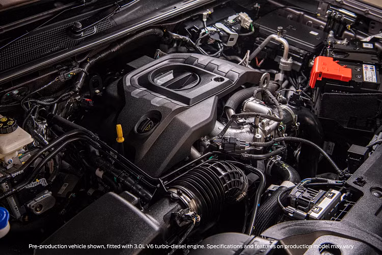 Bên cạnh ứng dụng FordPass để người dùng có thể mở/khóa, kiểm tra tình trạng xe từ xa qua điện thoại. Màn hình thông tin giải trí 10,1 inch sẽ được trang bị ở phiên bản Ambiente và 12 inch ở phiên bản Trend, Sport và Platinum.