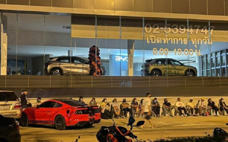 Hang tram khach Thai xuyen dem cho mua BYD Atto 3 cua Trung Quoc-Hinh-2