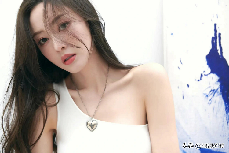 Sự nghiệp và tình yêu nhiều sóng gió của Trương Thiên Ái Su nghiep va tinh yeu nhieu song gio cua Truong Thien Ai