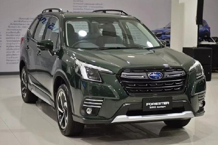 Mặc dù đã trưng bày tại Triển lãm VMS 2022 vào cuối tháng 10, nhưng đại diện các cơ quan truyền thông từ Việt Nam cùng với Thái Lan, Malaysia và Campuchia đã được mời đến Bangkok, Thái Lan để trải nghiệm Subaru Forester 2023 mới tại Trường Đua Pathum Thani, cũng như tham quan nhà máy lắp ráp xe Subaru tại Thái Lan của Tập đoàn Tan Chong Quốc tế (TCSAT).