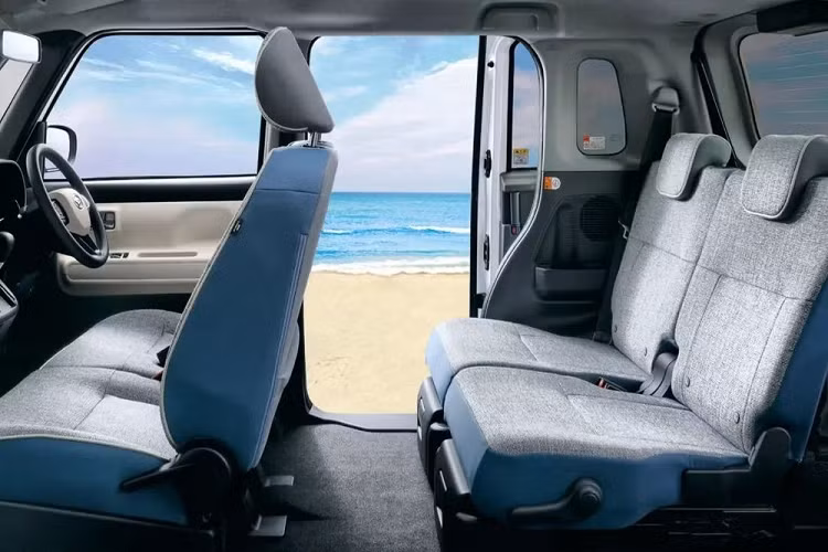 Xe được bổ sung nhiều trang bị an toàn hiện đại như tính năng ngăn đạp nhầm chân ga, phanh tự động, hỗ trợ khởi hành ngang dốc, hỗ trợ đổ đèo và hệ thống kiểm soát hành trình thích ứng. Nhờ cơ sở gầm bệ DNGA mới và việc sử dụng thép cường lực, mẫu xe kei car này nhẹ hơn 50 kg so với trước. Kích thước của xe vẫn bao gồm chiều dài 3.395 mm, chiều rộng 1.47 mm, chiều cao 1.655 mm và chiều dài cơ sở 2.460 mm.