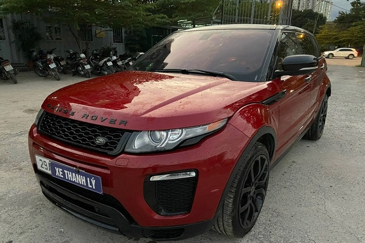 Range Rover cung ca dan xe sang duoc ngan hang thanh ly gia re?