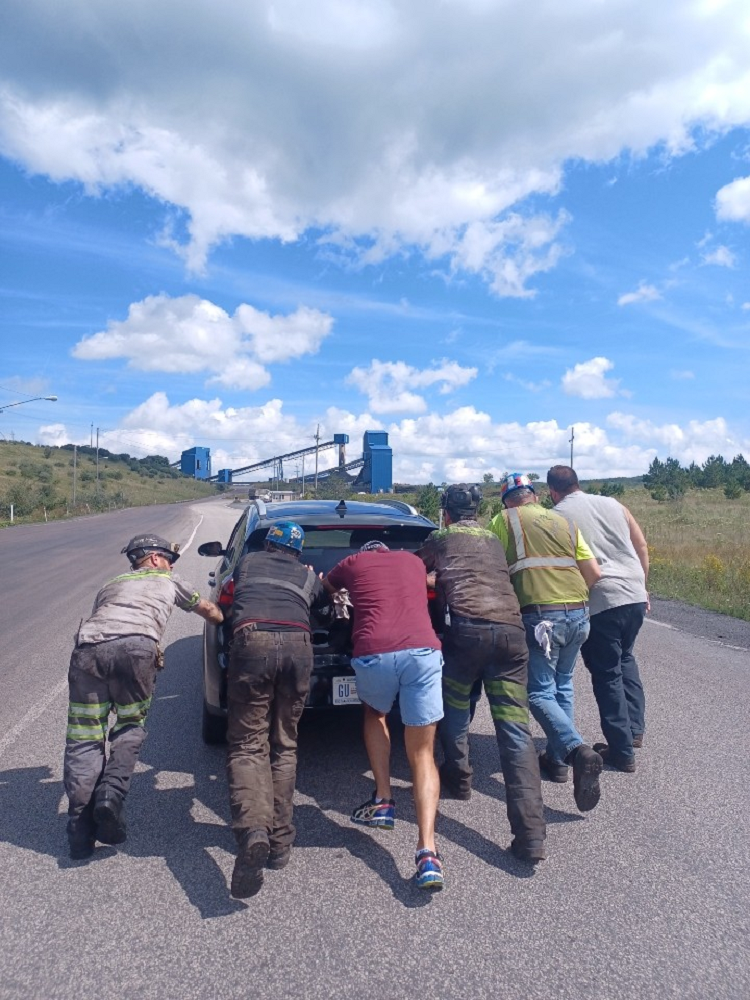 Nhung luu y khi cuu ho xe oto dien co the ban chua biet?-Hinh-4