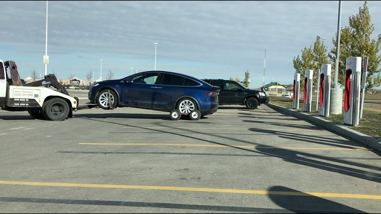 Nhung luu y khi cuu ho xe oto dien co the ban chua biet?-Hinh-3