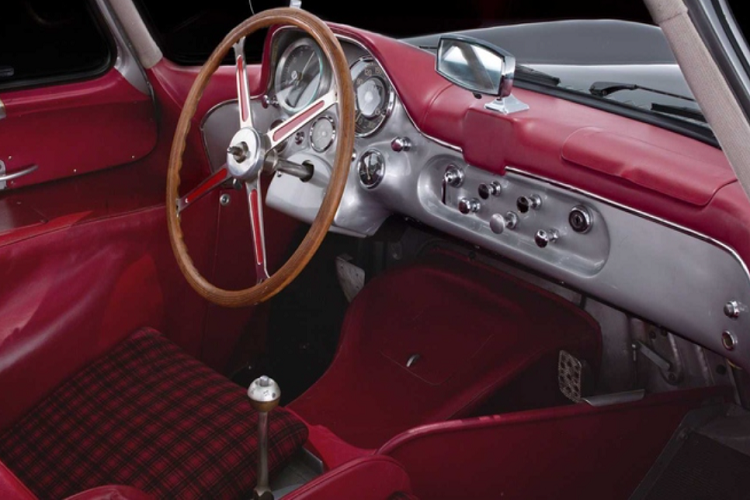 Brian Rabold, phó chủ tịch của Hagerty chia sẻ: "Những chiếc xe đua có đời từ những năm 1930-1950 của họ rất hiếm và hầu hết vẫn thuộc sở hữu của nhà máy, vì vậy bất kỳ chiếc nào tung ra thị trường đều được săn đón rất nhiều".