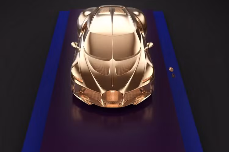 Thoạt nghe chúng ta sẽ có suy nghĩ mức giá trên là quá cao. Nhưng trên thực tế, người đấu giá thành công có thể đã thu được một món hời. Hiện giá vàng đang ở mức 85.000 USD/kg. Theo xác nhận của nhà sản xuất, tác phẩm tỉ lệ vàng trong tượng là 24 carat và trọng lượng tượng là 10 kg. Có thể nói rằng tác phẩm này giống như một khoản đầu tư thông minh