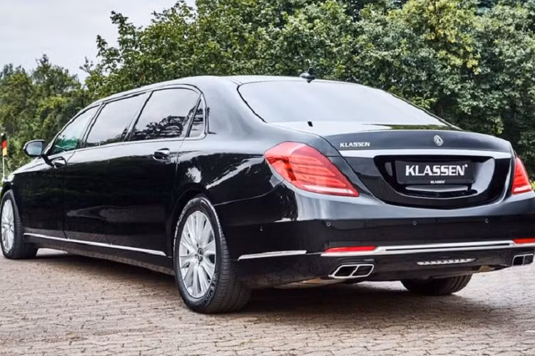 Giá xe Mercedes-Maybach S650 chống đạn được rao bán 1,3 triệu USD (hơn 31 tỷ đồng). Nhìn chung, với số tiền trên, người dùng hoàn toàn có thể mua cho mình 1 chiếc siêu xe đời mới nhất của những thương hiệu nổi tiếng như Ferrari, Pagani, hay BMW. Tuy nhiên, những siêu xe ấy lại không thể chống đạn như chiếc Mercedes-Maybach S650 này.