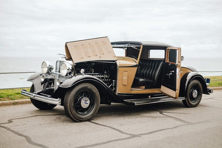 Ở thời điểm ra mắt, cỗ máy trên Lincoln KB 1932 được đánh giá là động cơ xe con tiên tiến và mạnh mẽ nhất thế giới.