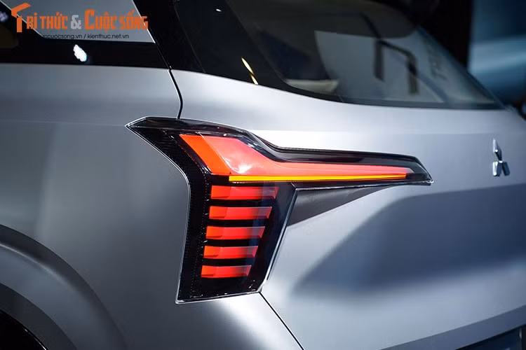 Chot lich san xuat va ra mat xe SUV Mitsubishi XFC ban thuong mai-Hinh-4