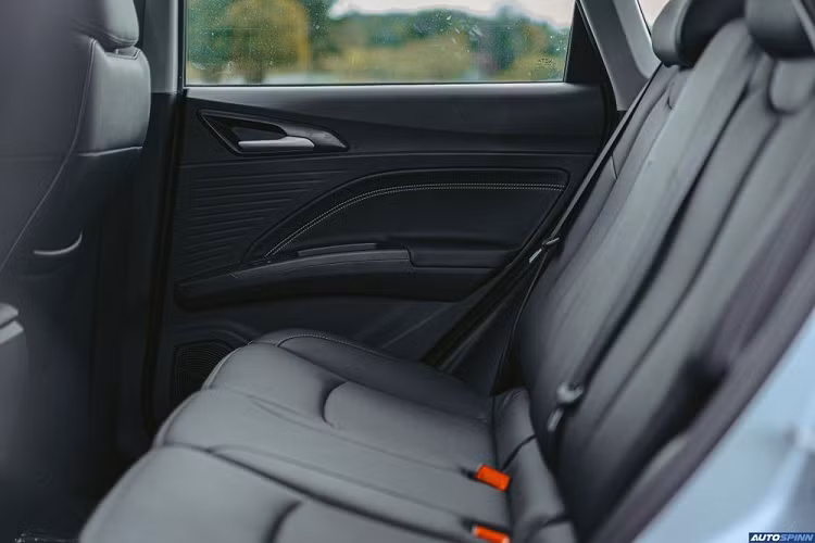 Tất nhiên, người dùng cũng không thể kỳ vọng Neta V EV 2022 mới là mẫu ôtô điện có khả năng tăng tốc nhanh.