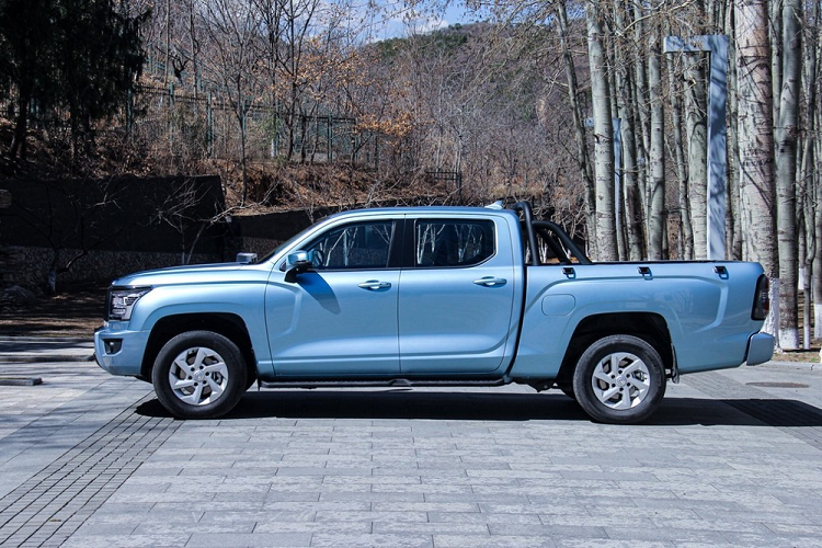 Thuộc phân khúc xe bán tải hạng trung, GWM King Kong Cannon có chiều dài 5.635 mm, chiều rộng 1.880 mm, chiều cao 1.815 mm và chiều dài cơ sở 3.410 mm.